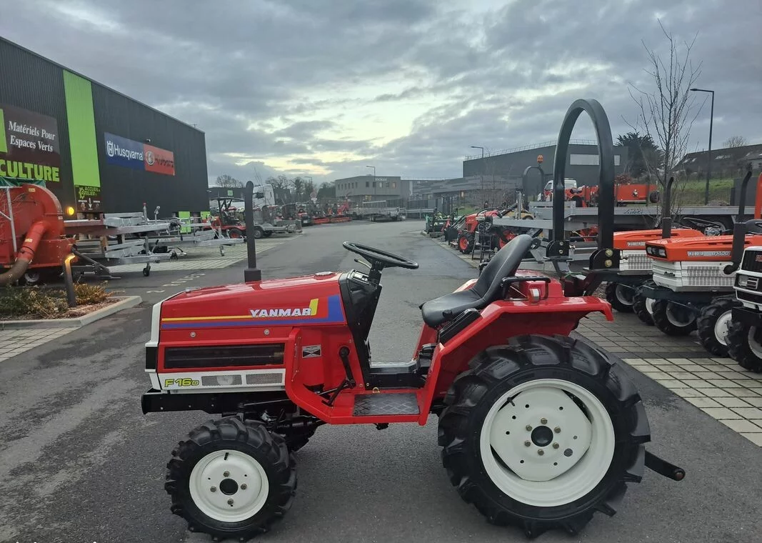 Yanmar F16 D Tracteur Agricole Compact 16 CV 4RM Diesel