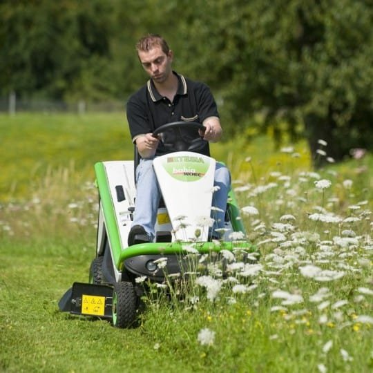 ETESIA Tondeuse autoportée bac arrière Bahia 2 MHHE2